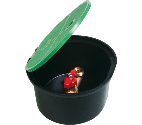 Bouches d' arrosage plastique. Sté APA 37